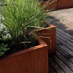 Cortenový obrubník - vnútorný roh 50x50x20 cm