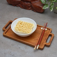 Podnos z teakového dreva