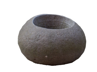 Kamenná nádoba s otvorom v. 26 cm